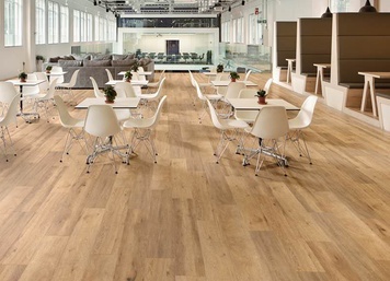 Korlok (RKP8111 Baltic Limed Oak) by Karndean Design Flooring 